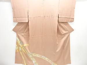 草葉に花古典柄刺繍一つ紋色留袖(重ね衿付き)